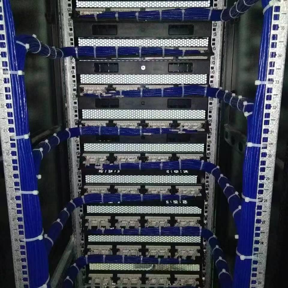 布线施工现场